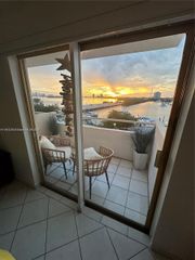 7904 West Dr 407, North Bay Village, FL 33141