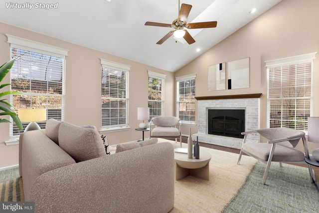 1521 FENWAY RD, Crofton, MD 21114