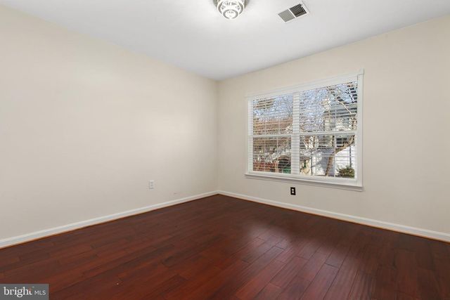 1521 FENWAY RD, Crofton, MD 21114