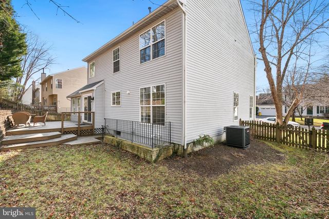 1521 FENWAY RD, Crofton, MD 21114