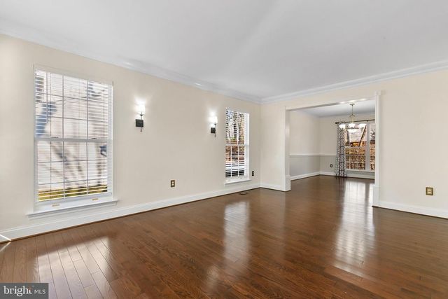 1521 FENWAY RD, Crofton, MD 21114