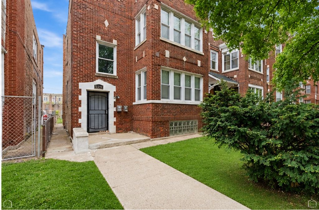 8125 S EVANS Avenue, Chicago, IL 60619