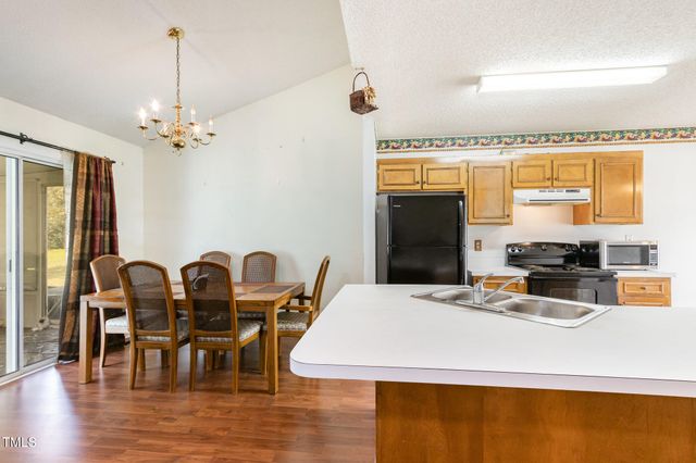 2316 Carthage Circle, Raleigh, NC 27604