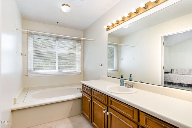 2316 Carthage Circle, Raleigh, NC 27604