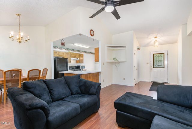 2316 Carthage Circle, Raleigh, NC 27604