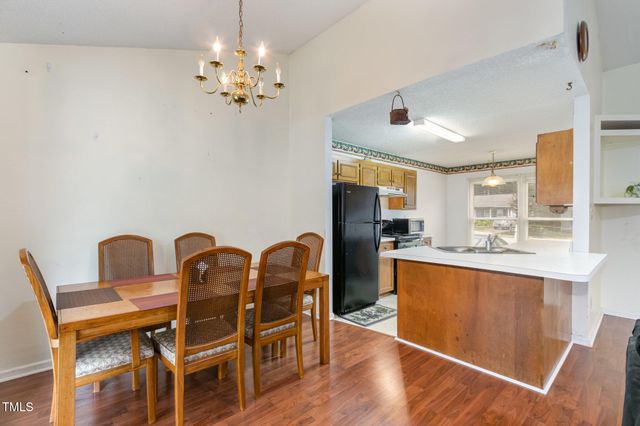 2316 Carthage Circle, Raleigh, NC 27604