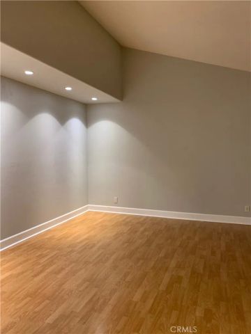 292 Alpine Street 2, Pasadena, CA 91106