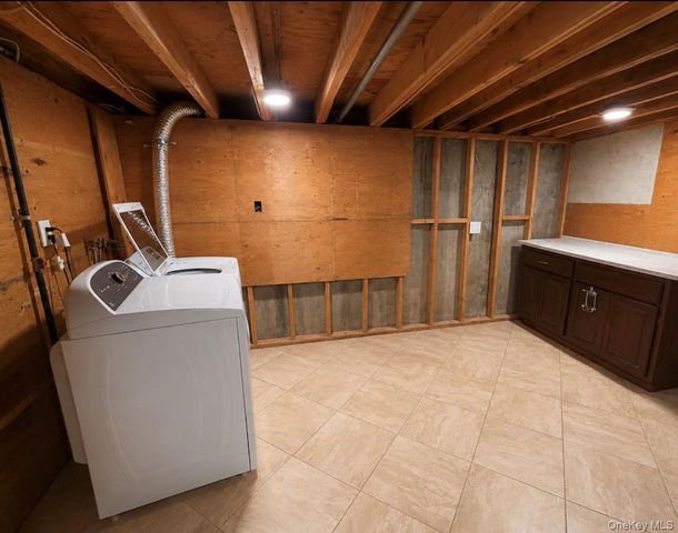 81 Bellwood Avenue, South Setauket, NY 11720