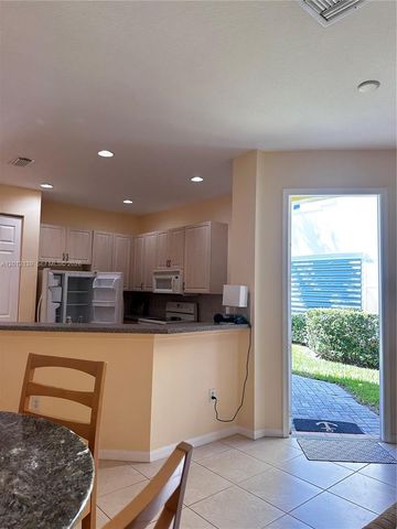 606 Mariner Bay Blvd, Fort Pierce, FL 34949