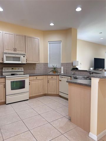 606 Mariner Bay Blvd, Fort Pierce, FL 34949