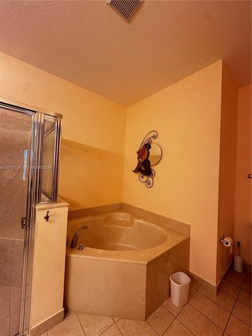 606 Mariner Bay Blvd, Fort Pierce, FL 34949