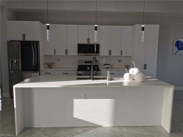 2913 NW 21st AVE, Cape Coral, FL 33993