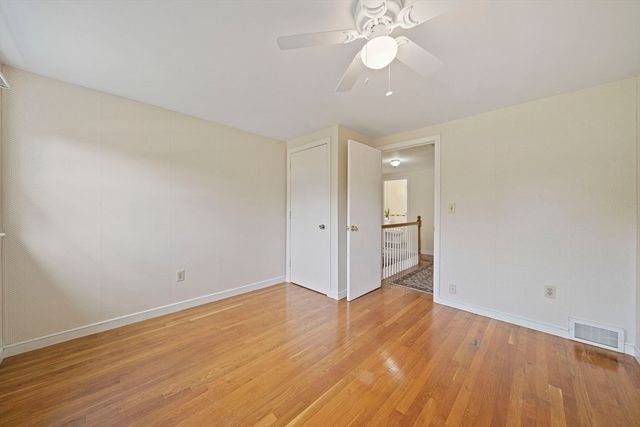 20 Worcester Dr, Norwood, MA 02062