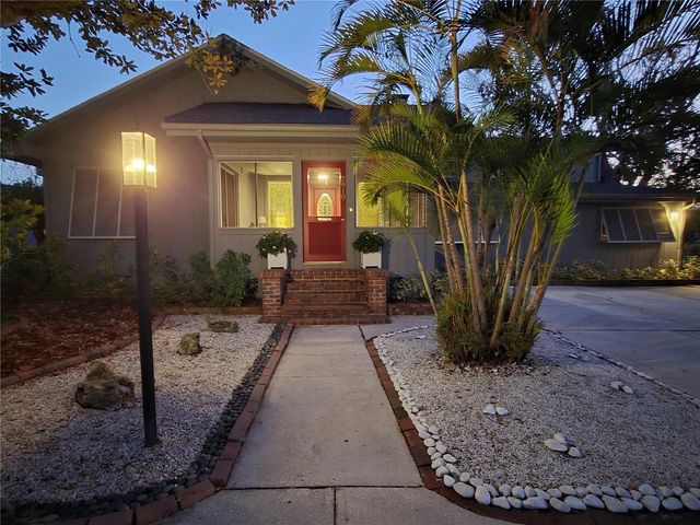 2910 11TH AVENUE N, St Petersburg, FL 33713