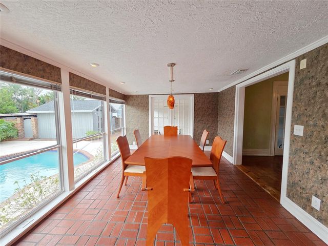 2910 11TH AVENUE N, St Petersburg, FL 33713