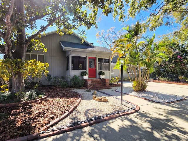 2910 11TH AVENUE N, St Petersburg, FL 33713