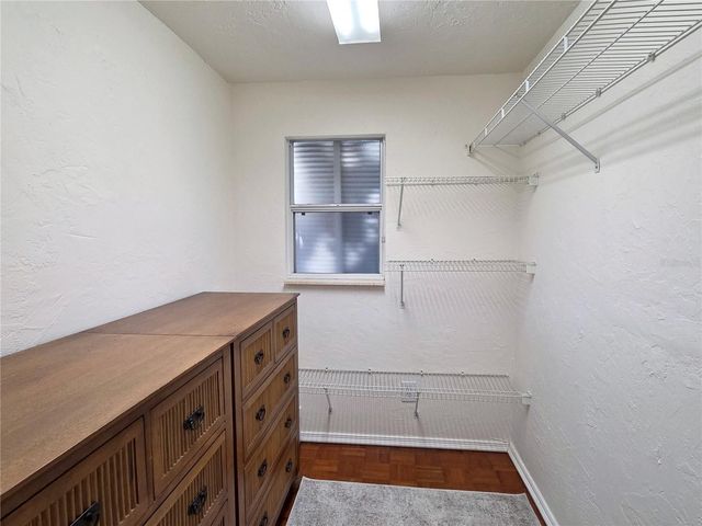 2910 11TH AVENUE N, St Petersburg, FL 33713