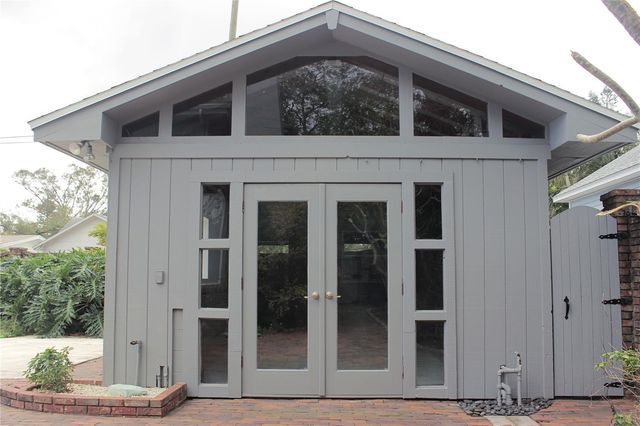 2910 11TH AVENUE N, St Petersburg, FL 33713