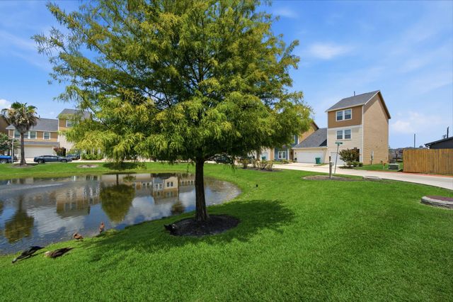 3607 Vineyard Lane, Pasadena, TX 77504