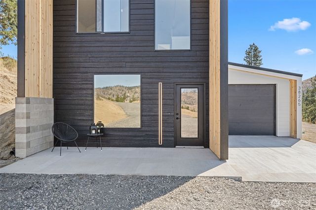 38265 Timber Lane N, Lincoln, WA 99147