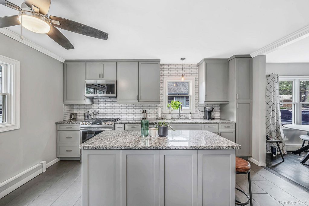101 Highland Avenue, Patchogue, NY 11772 — photo 5