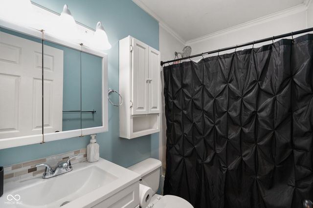 77 S Tresslar Avenue, Bargersville, IN 46106