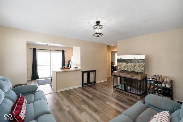 77 S Tresslar Avenue, Bargersville, IN 46106