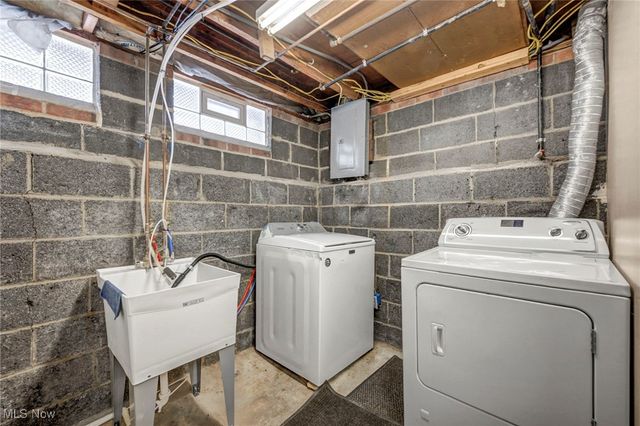 4514 Tuxedo Avenue, Parma, OH 44134