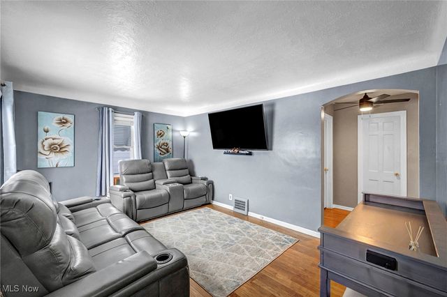 4514 Tuxedo Avenue, Parma, OH 44134