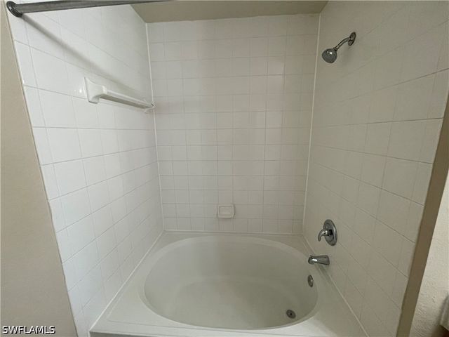 7965 Preserve CIR 735, Naples, FL 34119