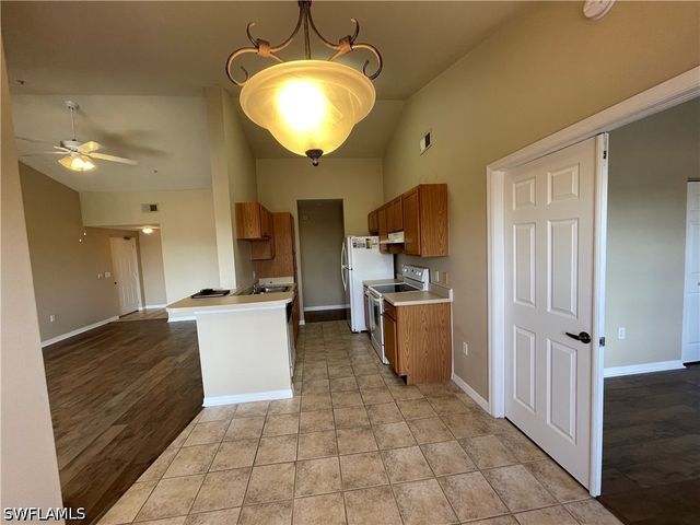 7965 Preserve CIR 735, Naples, FL 34119