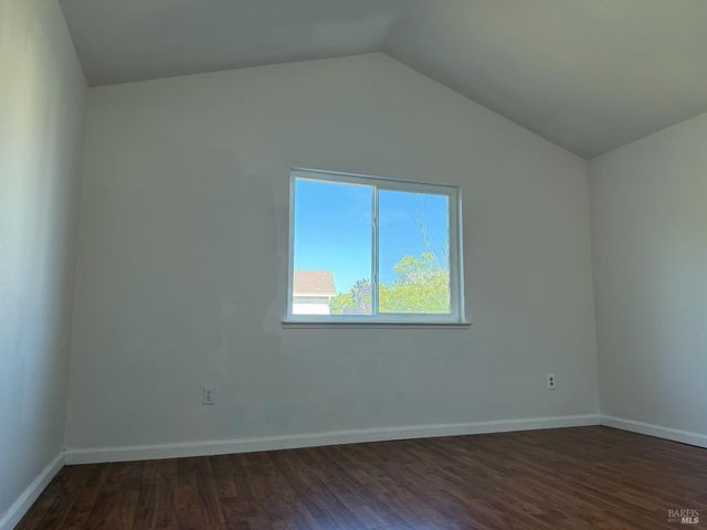 322 Ridgecrest Cir, Suisun City, CA 94585