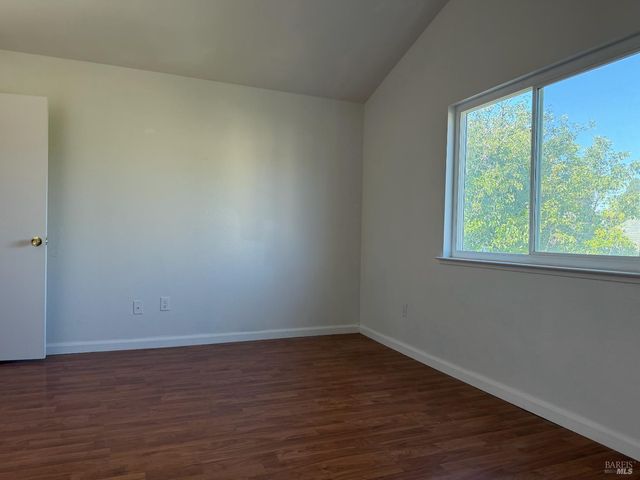 322 Ridgecrest Cir, Suisun City, CA 94585