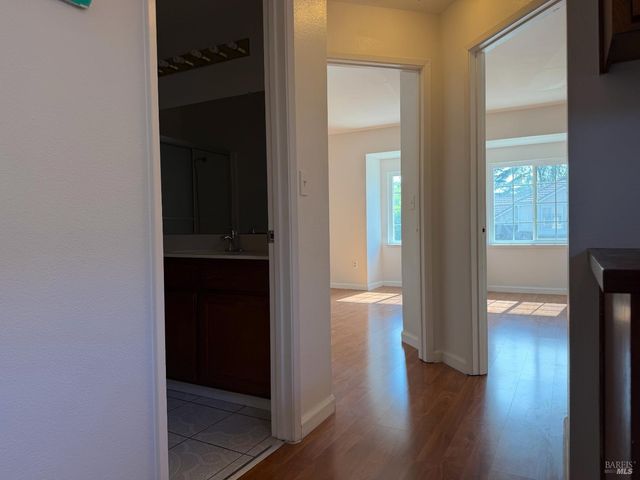 322 Ridgecrest Cir, Suisun City, CA 94585