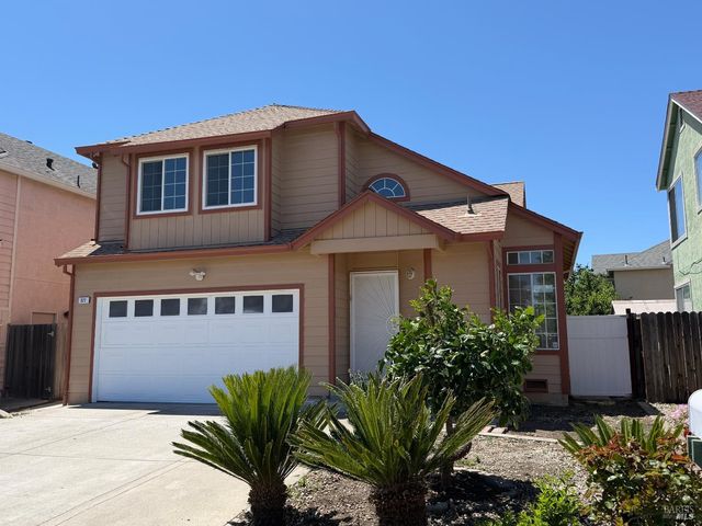 322 Ridgecrest Cir, Suisun City, CA 94585