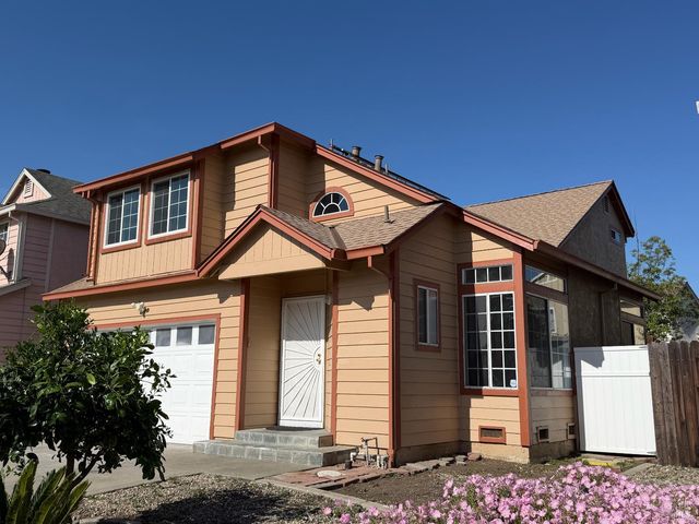 322 Ridgecrest Cir, Suisun City, CA 94585