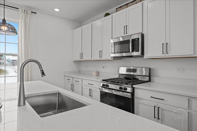 1165 Marlisle Drive, Hampshire, IL 60140