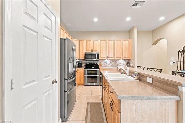 13921 Bently CIR, Fort Myers, FL 33912