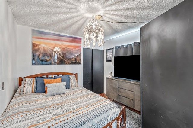 1150 Express Circle, Colton, CA 92324