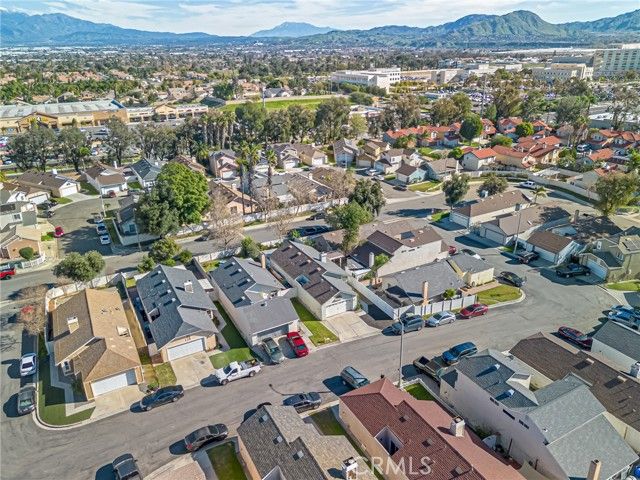 1150 Express Circle, Colton, CA 92324