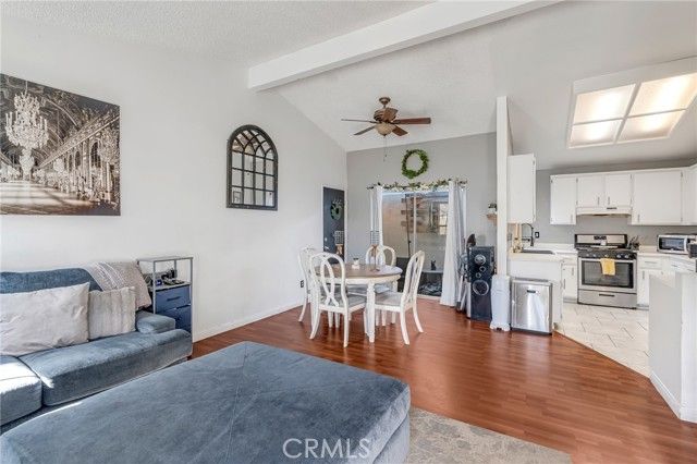 1150 Express Circle, Colton, CA 92324