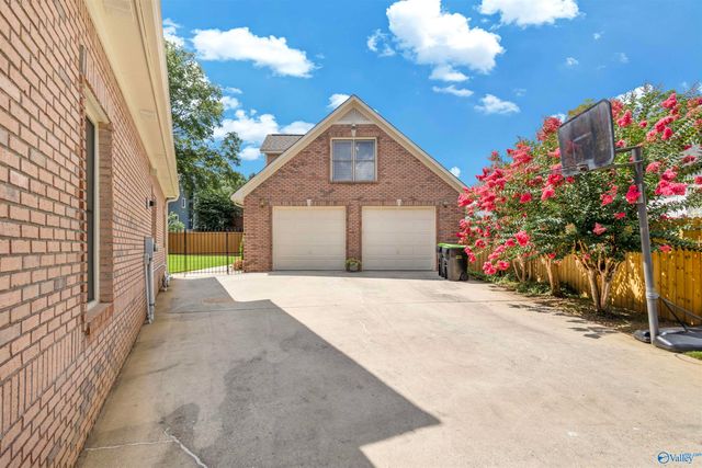 1701 Camden Circle, Decatur, AL 35603