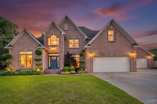 1701 Camden Circle, Decatur, AL 35603