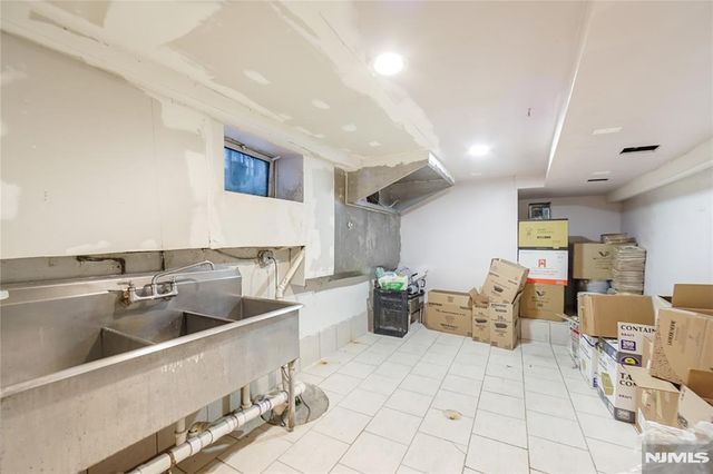 109 Locust Avenue, Wallington, NJ 07057