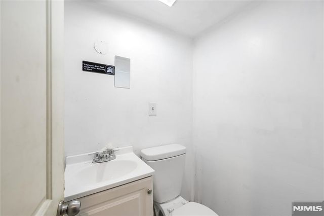 109 Locust Avenue, Wallington, NJ 07057