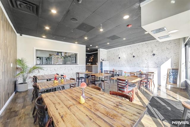 109 Locust Avenue, Wallington, NJ 07057