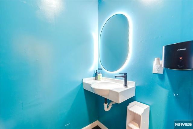 109 Locust Avenue, Wallington, NJ 07057