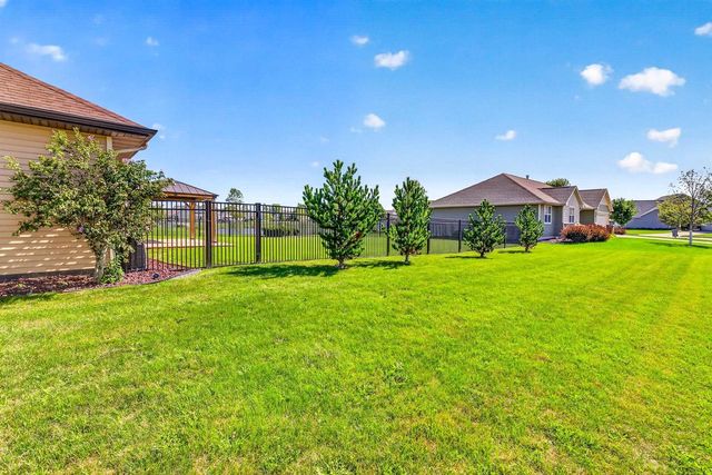 899 LOTUS TRAIL, Menasha, WI 54952