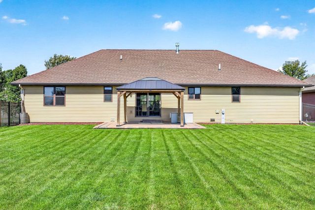 899 LOTUS TRAIL, Menasha, WI 54952