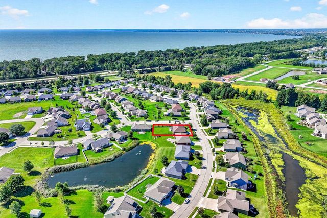 899 LOTUS TRAIL, Menasha, WI 54952